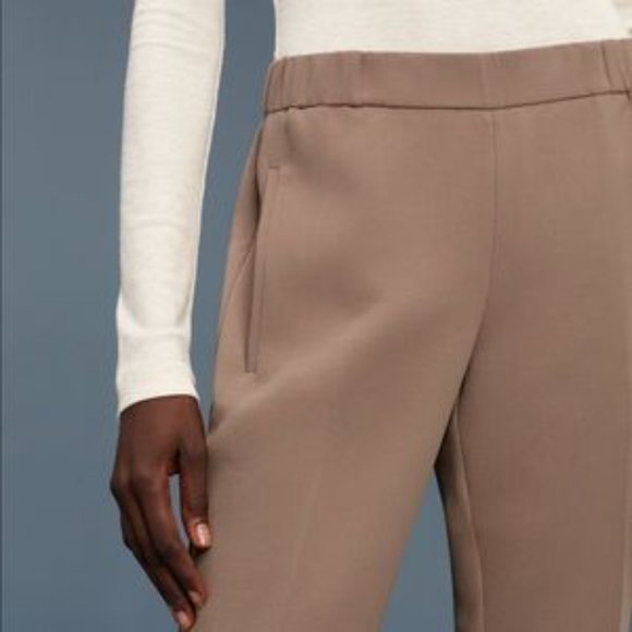 Aritzia Wilfred Darontal Cropped Straight leg Pant, size 4, camel - Picture 7 of 8